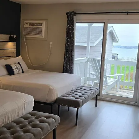 Smuggler'S Cove Inn Boothbay Exterior photo