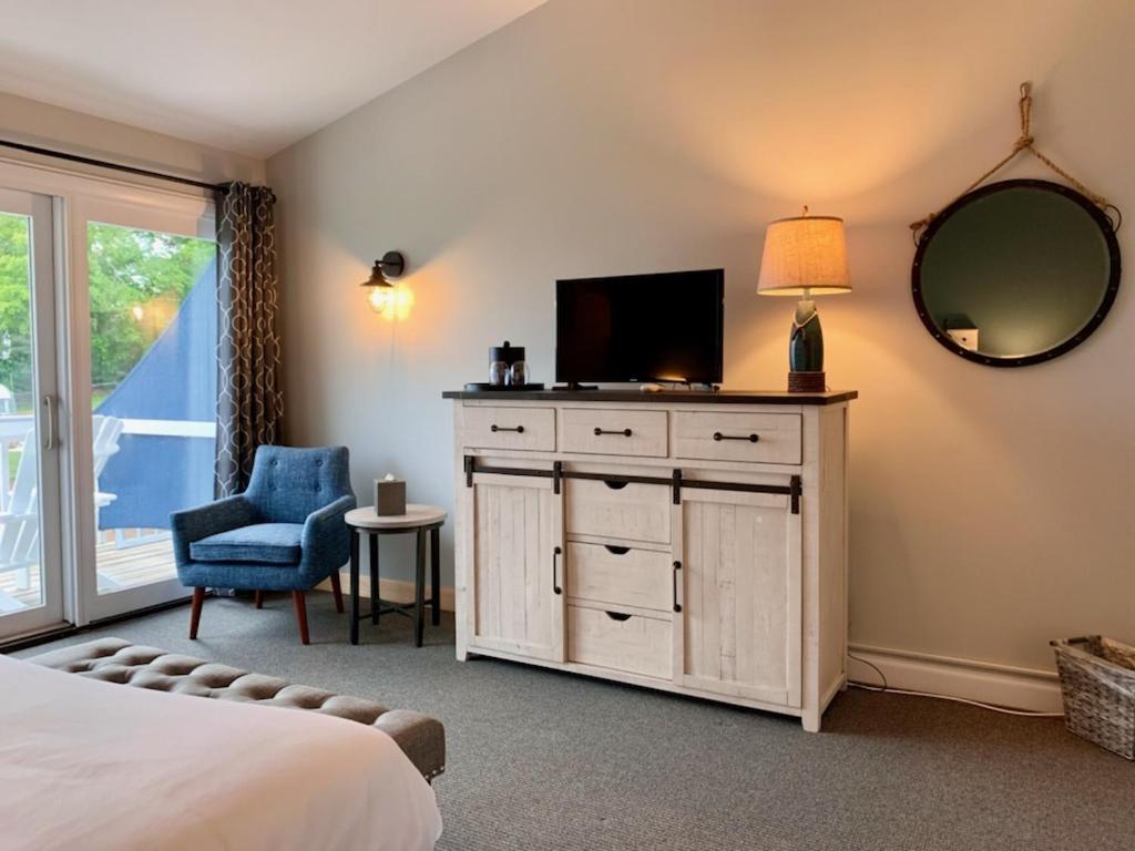 Smuggler's Cove Hotel 4*